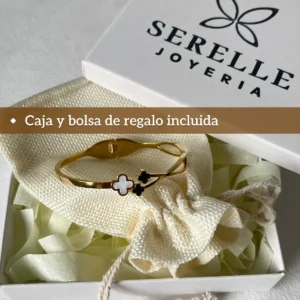 Packaging de Regalo Serelle Incluido Pulsera esclava dorada presentada en su bolsa de tela dentro de una caja de regalo blanca de Serelle Joyería.