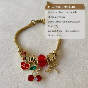 Características Pulsera Charms Dorada Infografía de la pulsera con charms dorados detallando su material, peso, largo y grosor.